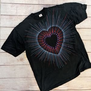 Vintage Heart Puff Paint T-shirt XL